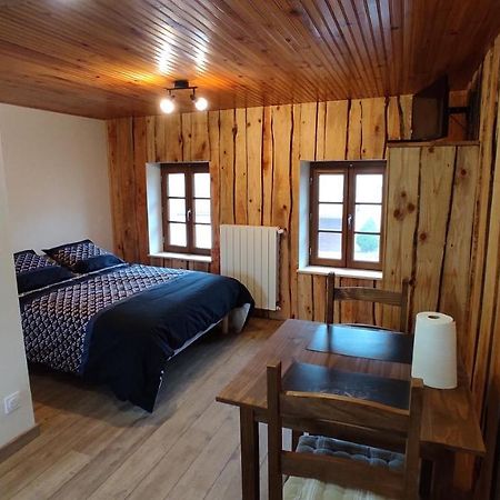 Studio Chaleureux Dans Les Monts Du Forez Verrieres-en-Forez 外观 照片